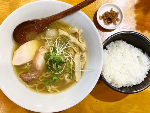 鶏そば そるとの煮干し世界一決定戦「こく煮干し鶏白湯そば」