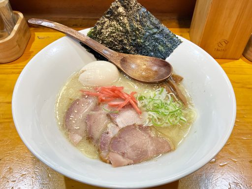 鶏そばそるとの「豚骨ラーメン」