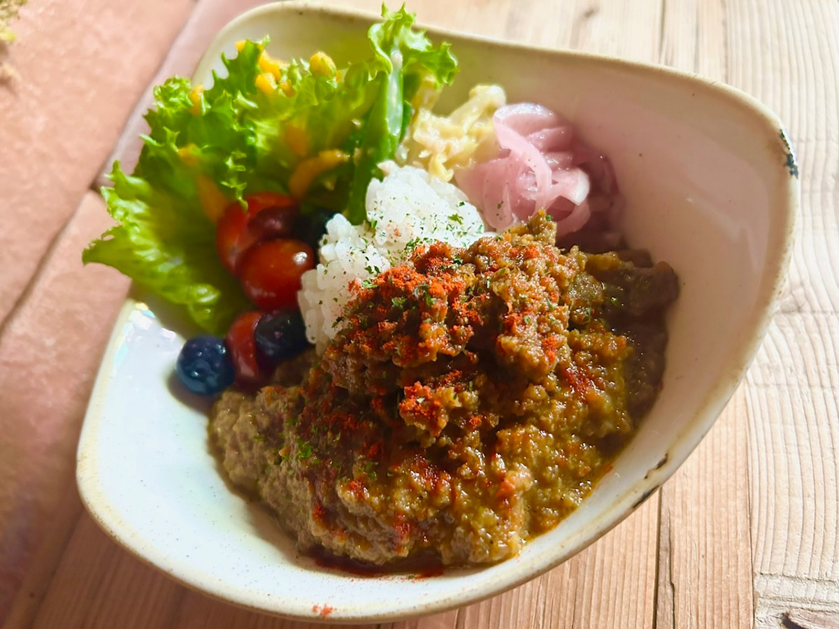 5. cafe 明日も発酵ごはん nippon
「夏に腸勝!発酵激辛カレー」