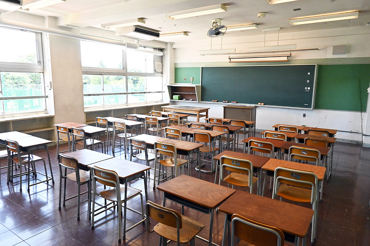 学校時代の雰囲気をそのまま残した「教室」が一部屋あるのもポイント