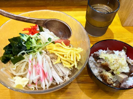 「鶏節冷やし中華」と「塩レモンネギチャーシュー丼」