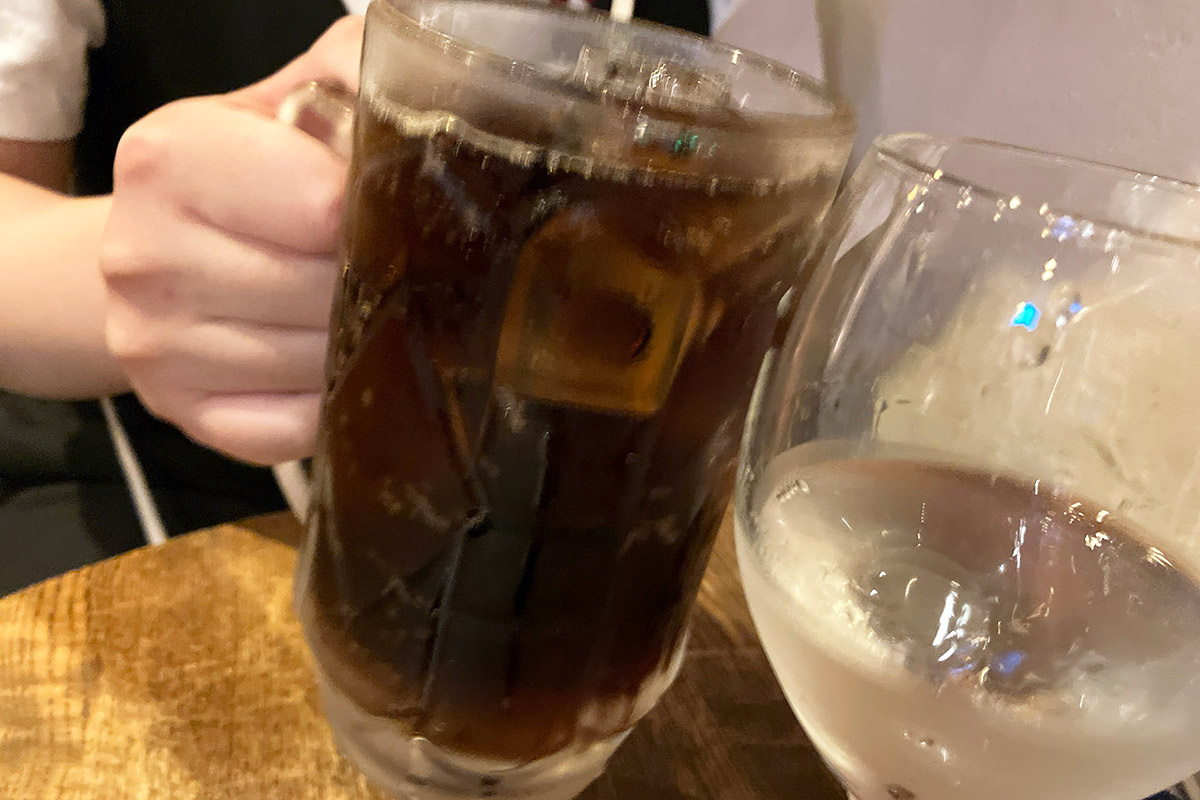 え、なんでビールじゃないの?
Hさん「(小)って書いてあったから」