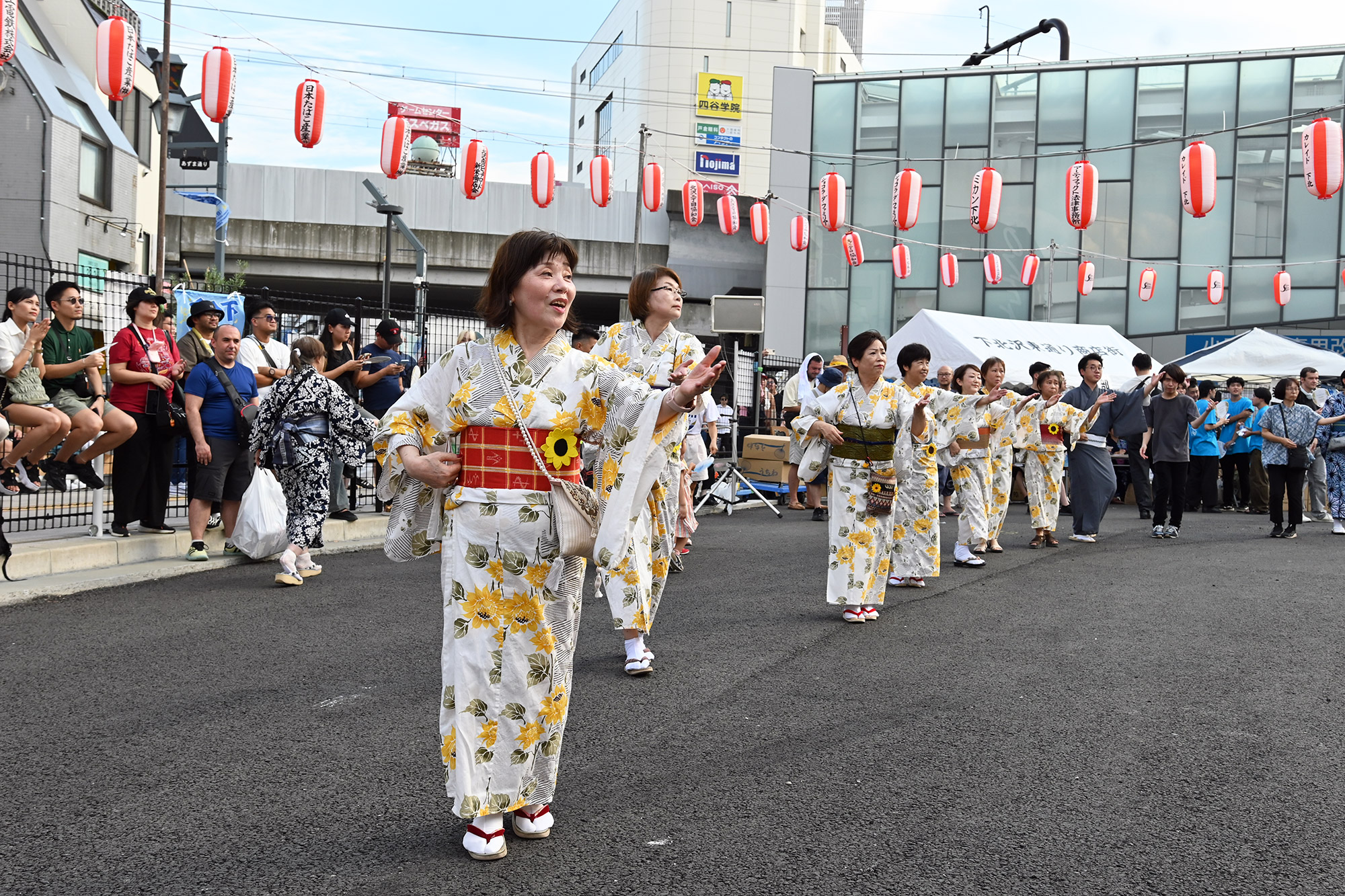 サンバのあとは、いよいよ盆踊り！