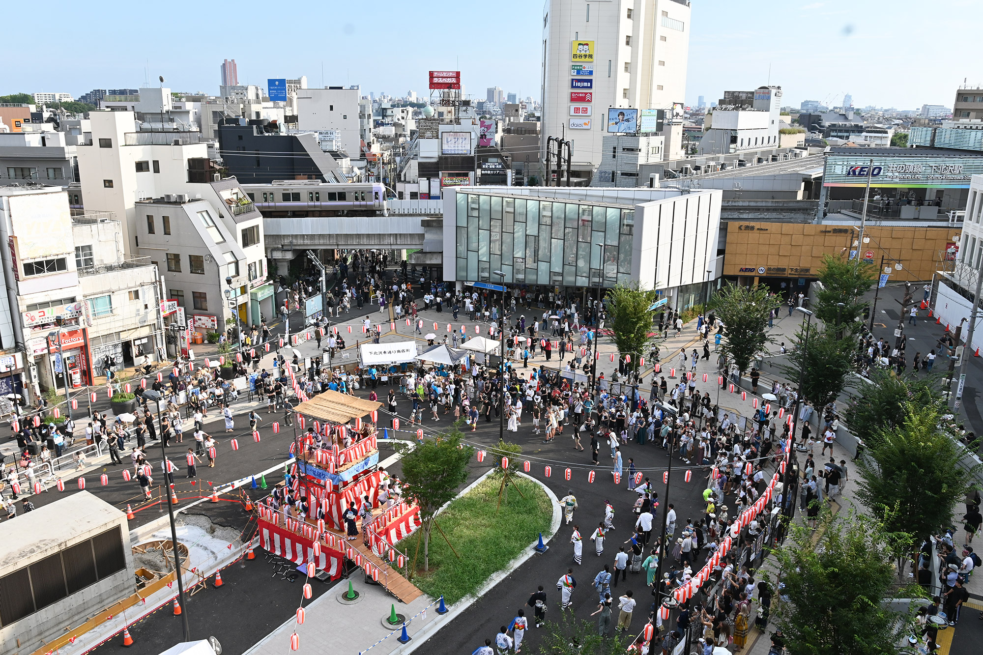 最初の1時間はレクチャーを兼ねて、まだまだお客さんはそこまで多くありません