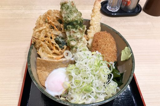「箱スペ追いネギ」990円（税込）