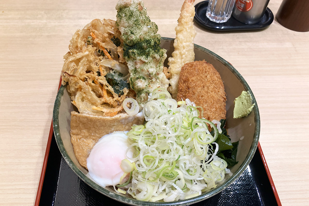 「箱スペ追いネギ」990円（税込）