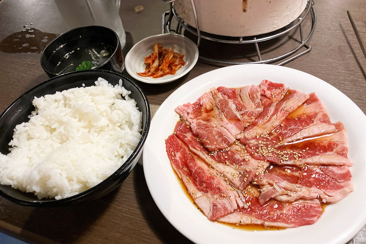 牛繁 下北沢店「サービスランチ」780円（税抜）