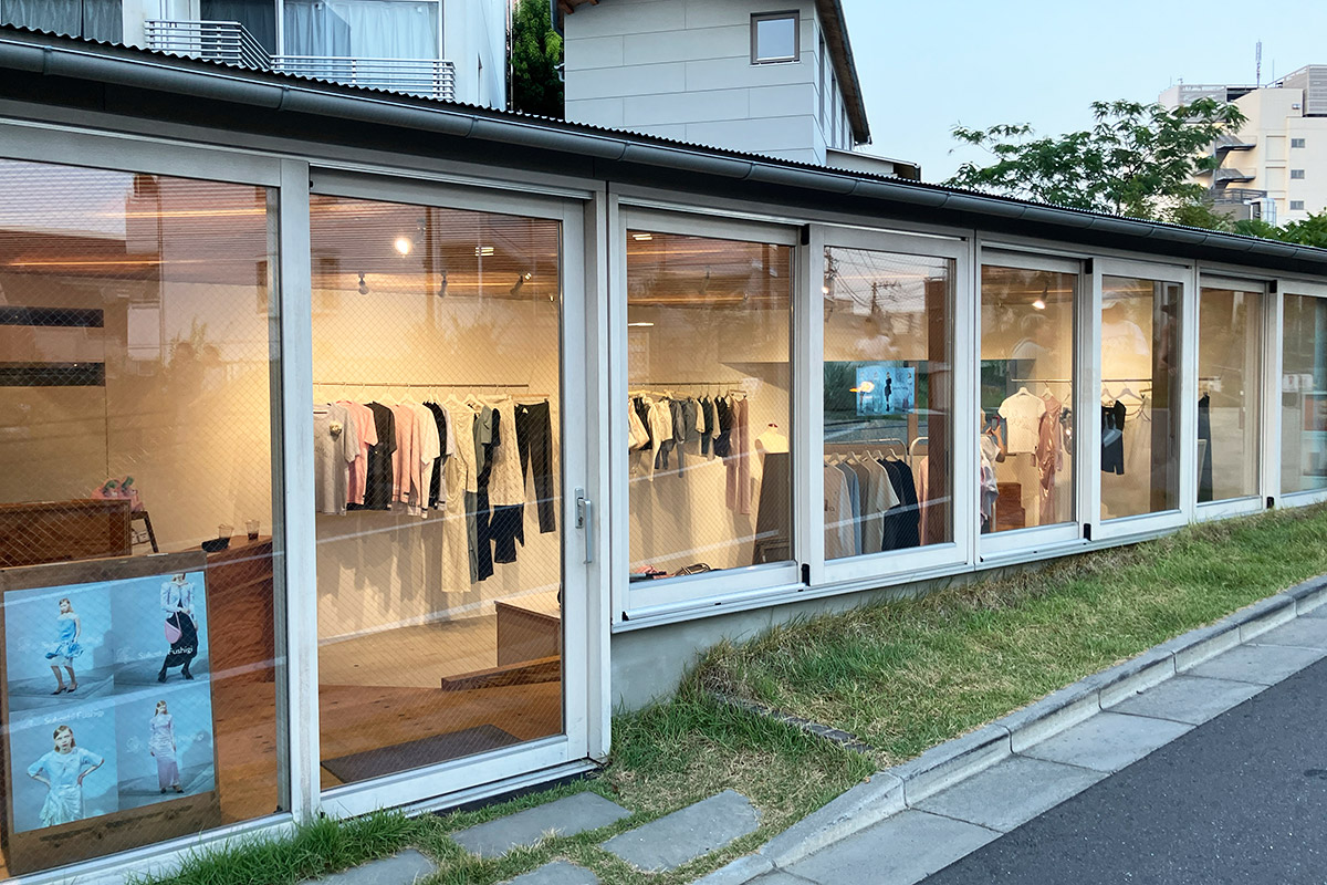 「S.F sukoshifushigi 26spring&summer collection」展示会