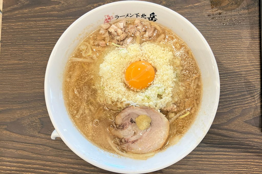 札幌味噌ラーメン 下北 岳 MANS2025コラボ、「月夜のチーズ味噌ラーメン」1190円（税込）