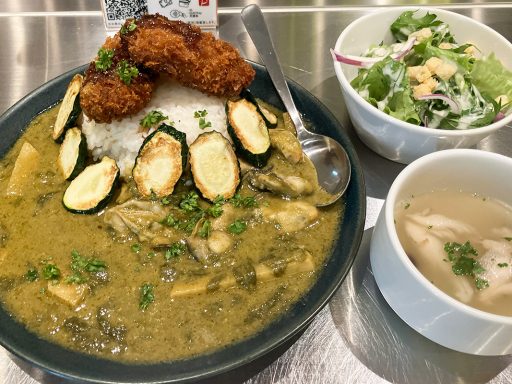 カキノバル下北沢「牡蠣のグリーンカレー」1300円（税込）
