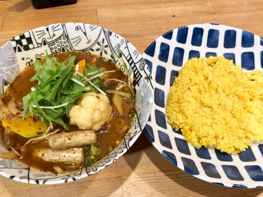 下北スパイス「北海道夕張直送野菜を使ったスープカレー」