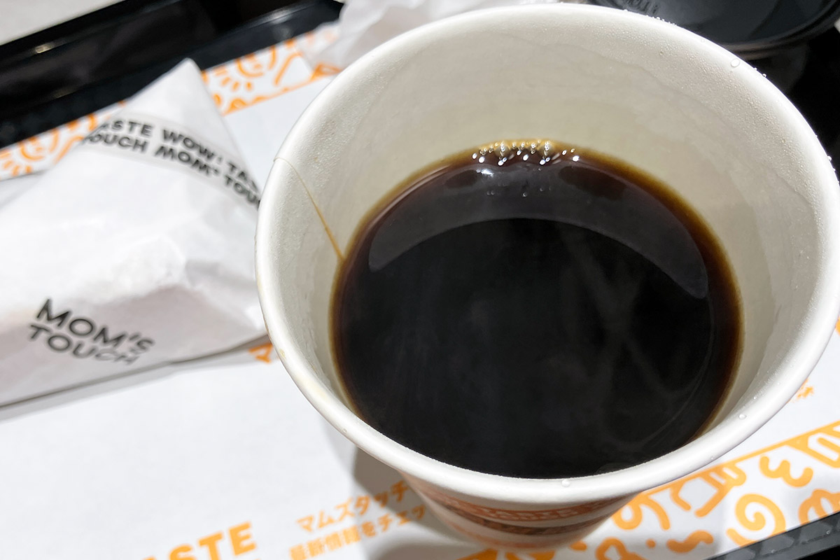 モーニングなら単品で100円のコーヒーですが、そもそもモーニングコンビだと50円でドリンクをつけられます