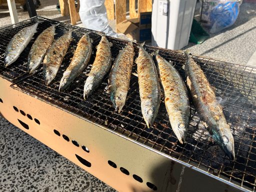 2024年の炭火焼秋刀魚振る舞いの模様