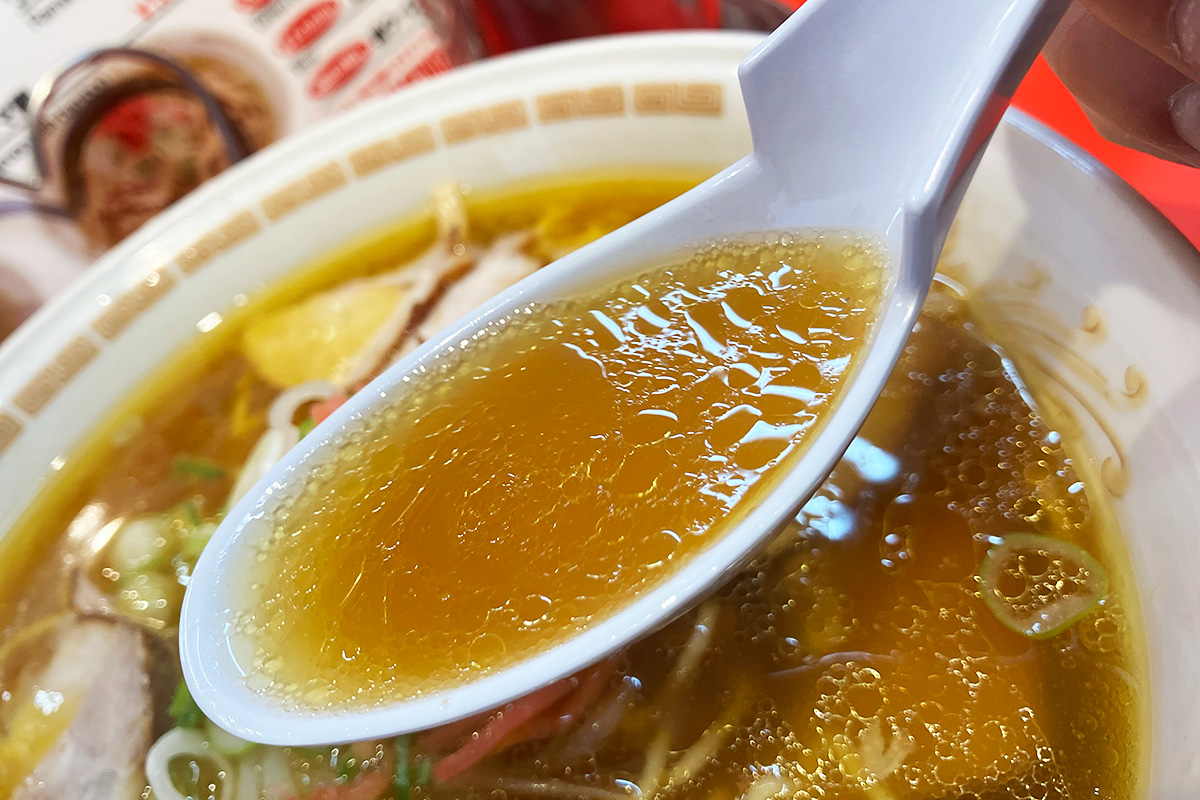 まずはスープを一口、全く変わらない味わい