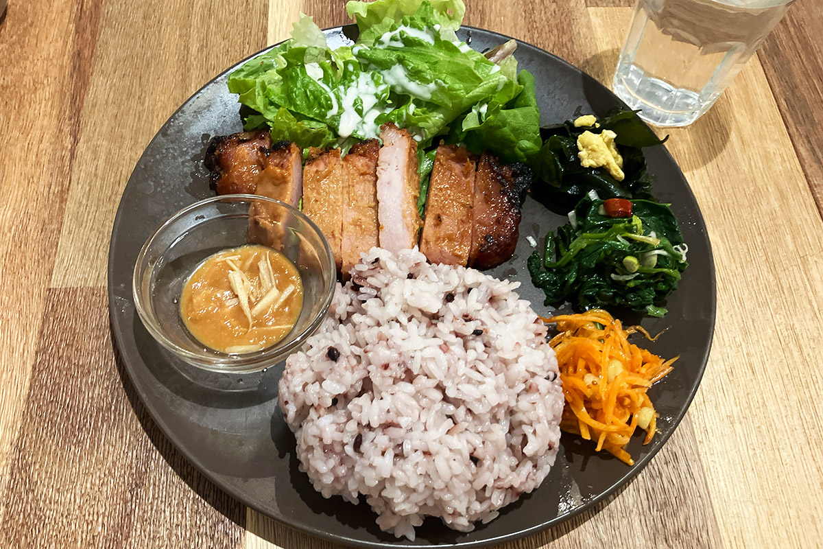 OJAGA+dining「『おじゃが』和食のお昼ご飯 豚のみそ焼き」1300円