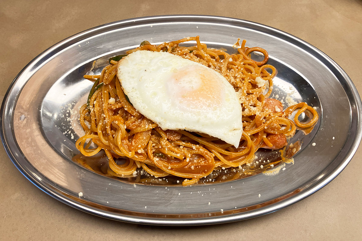 ニューかかん「ナポリタンタン」1200円（税込）