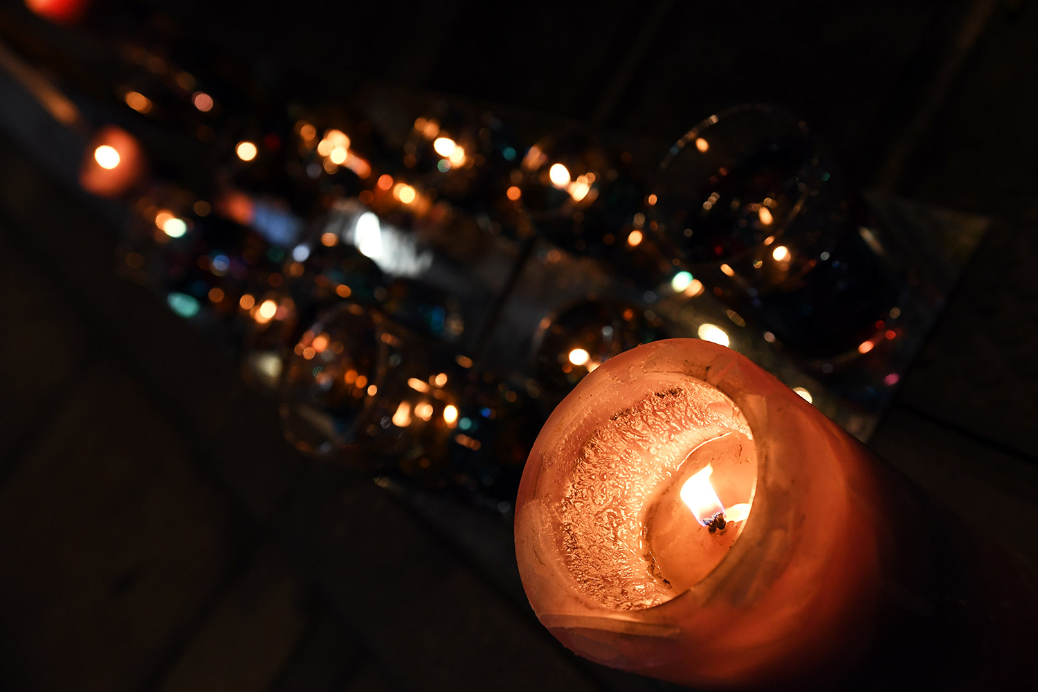 「カレーの店・八月」なないろcandle