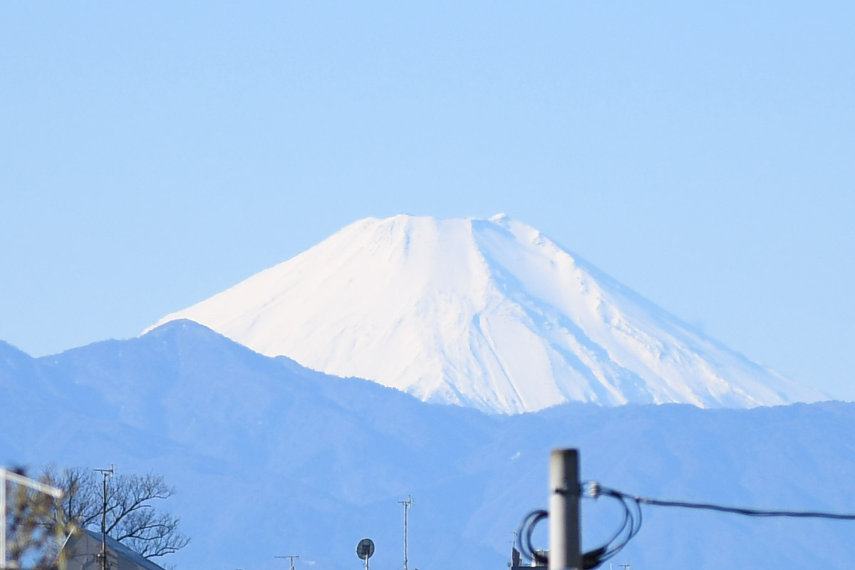 2026年、代田富士見橋から臨む富士山