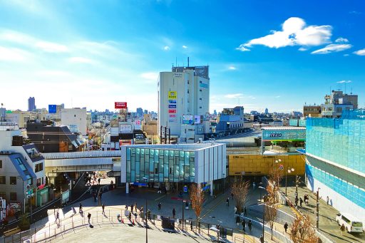2026年1月4日の下北沢駅前