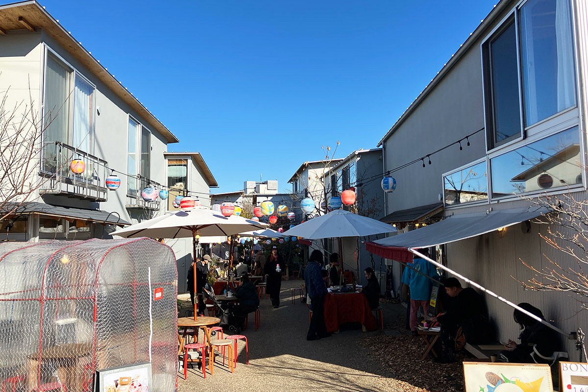 1月4日下北沢周辺で1番盛り上がっていましたね、『BONUS TRACK』は