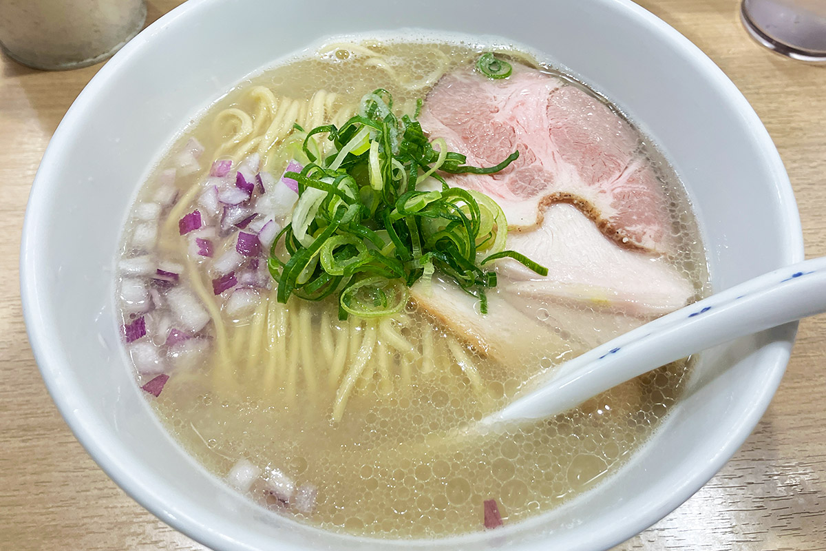 貝麺みかわの「貝麺（貝白湯・大盛）」