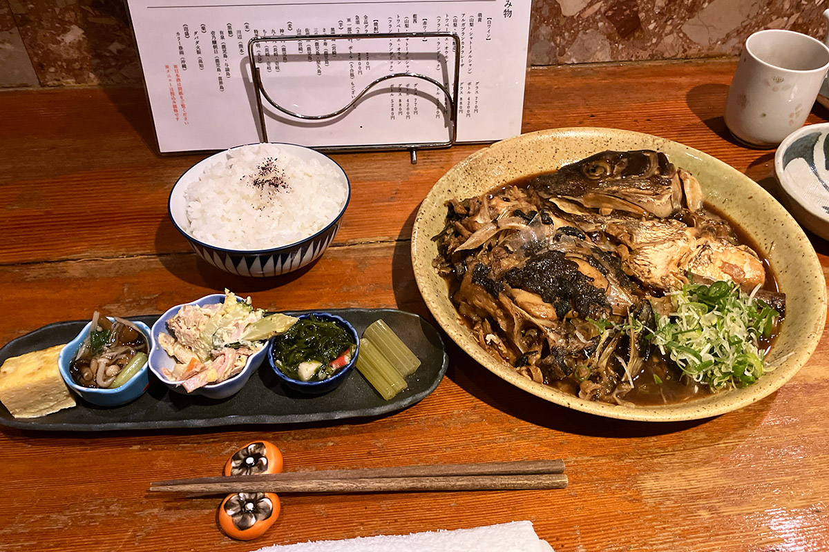 そして、鯛の兜煮が、、、