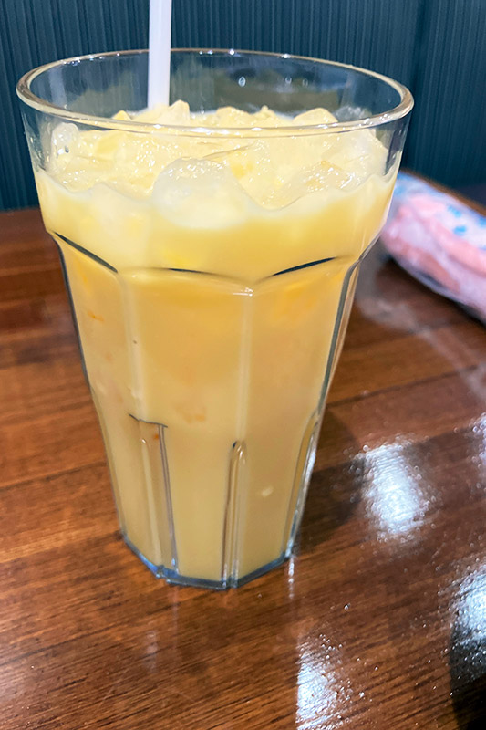 マンゴーラッシー