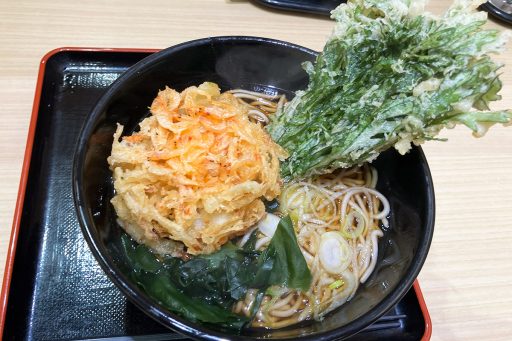 「桜海老のミニかき揚げ天と春菊天」