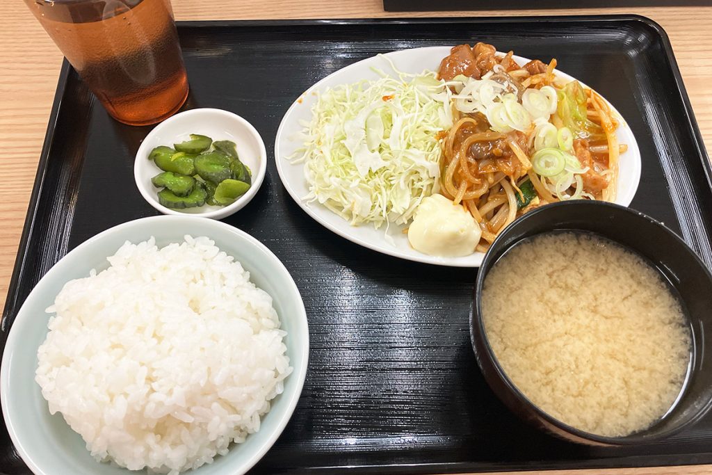 今週のワンコインランチ「スタミナ定食」500円
