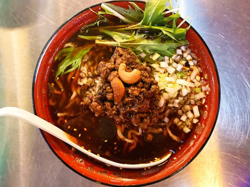 ダパイダン105「黒胡麻坦々麺」968円（税込）