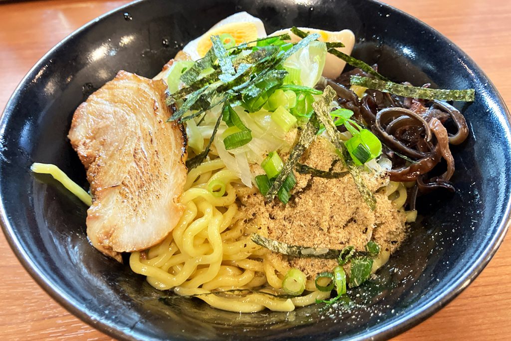 ど豚こつ 翔己「特製 油そば」880円