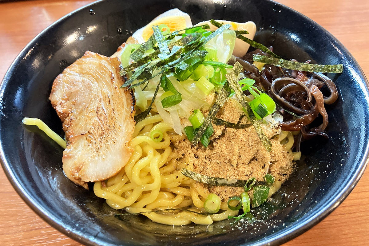 ど豚こつ 翔己「特製 油そば」880円