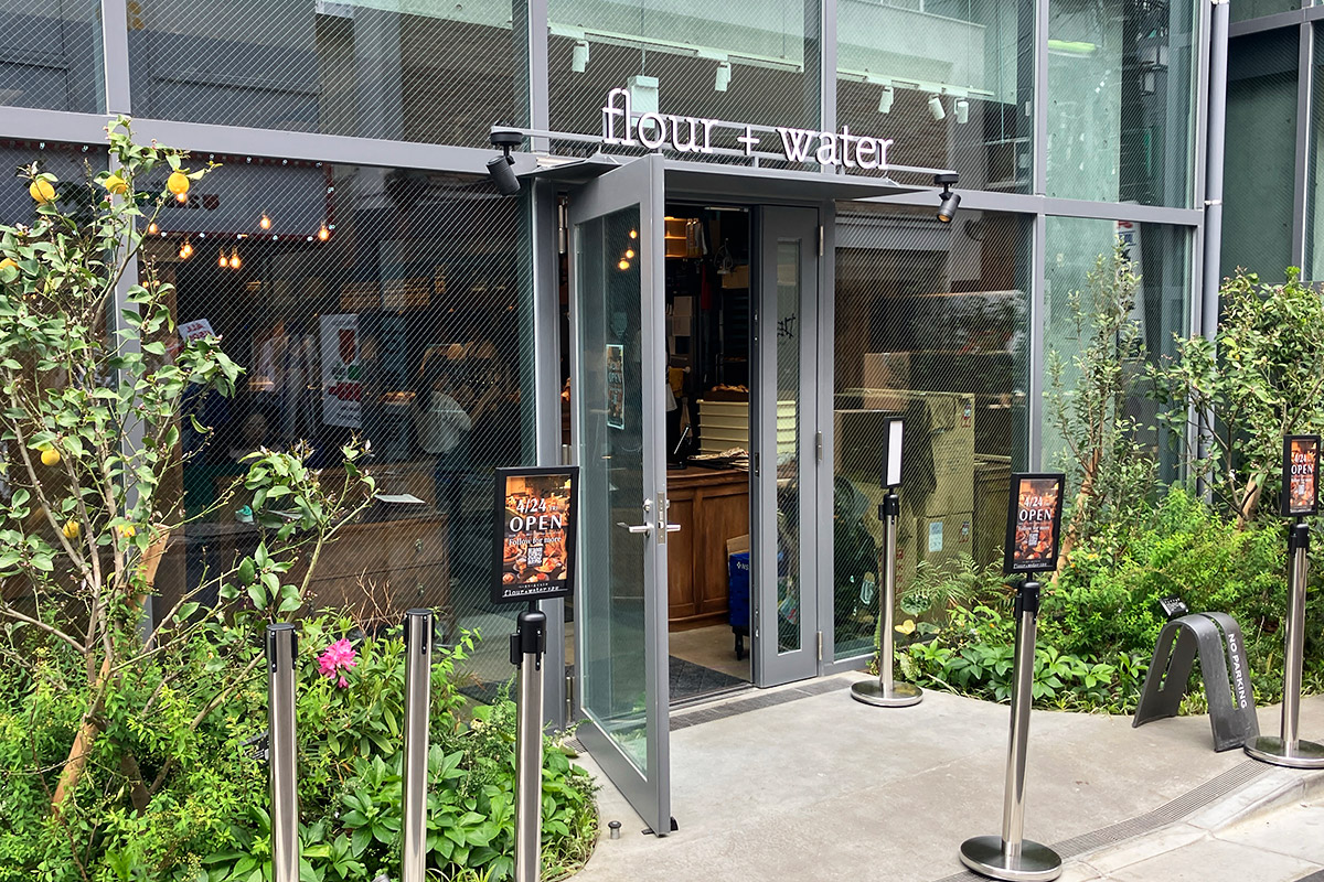 『flour＋water 下北沢』