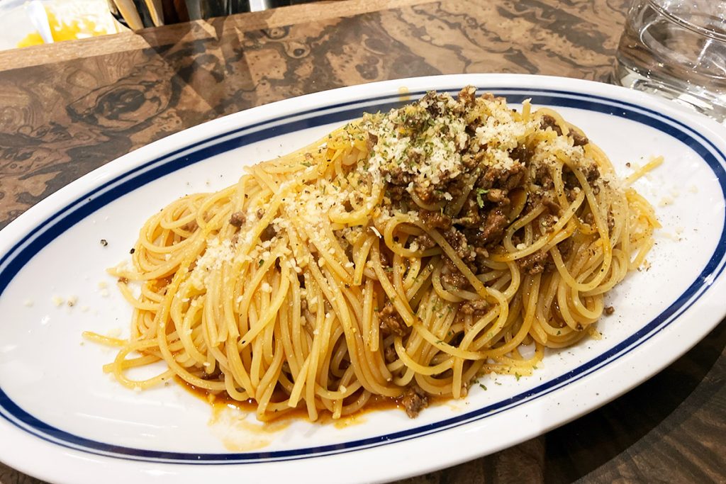 700円なのに食べ応え抜群！イタ飯 ラグーンのLサイズパスタ