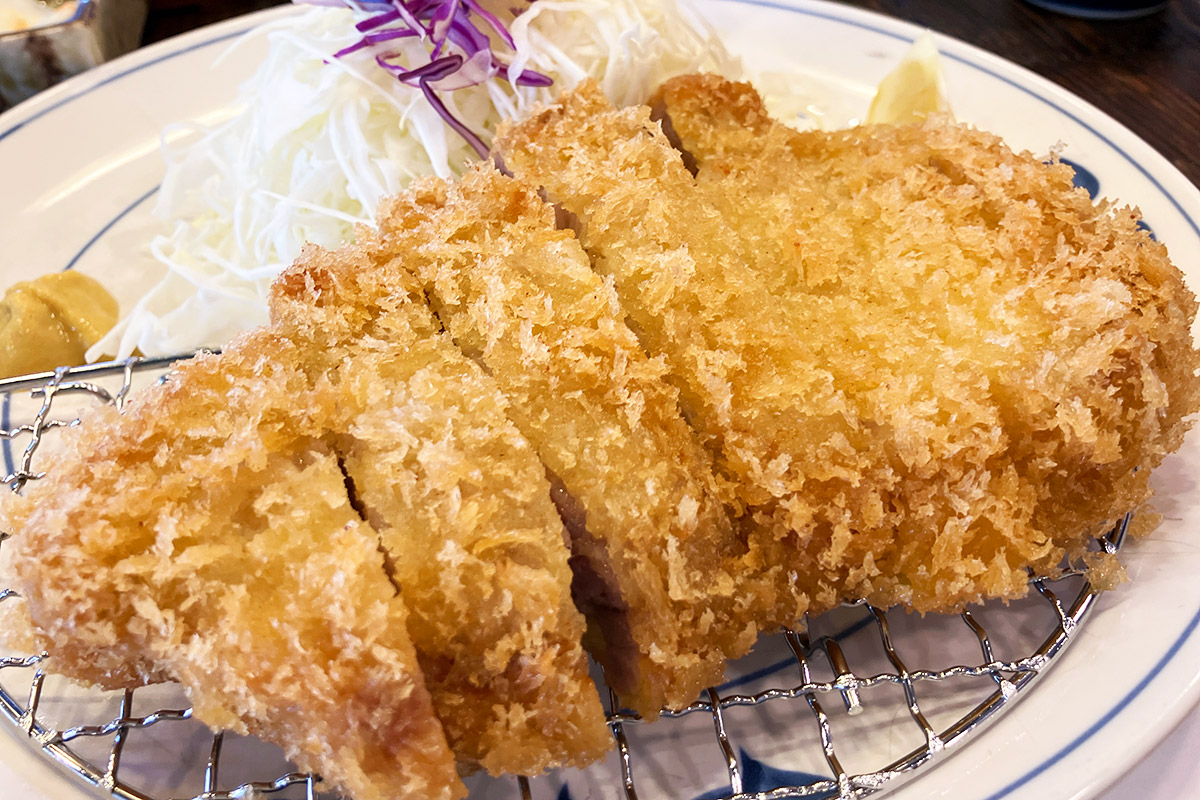 かつ良の「厚切り特上ロースかつ定食（200g）」