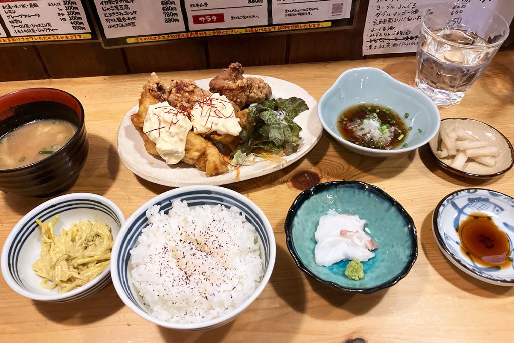下北沢みるく「チキン南蛮＆唐揚定食」1200円（税込）