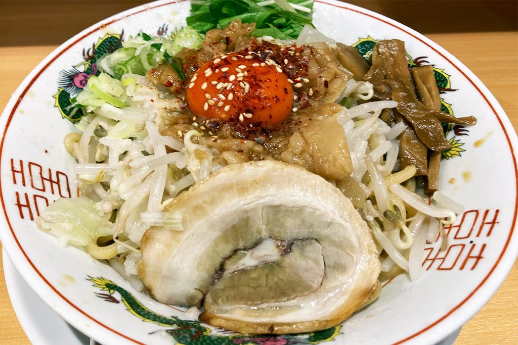 背脂チャッチャ亭「冷やし背脂まぜそば」1280円（税込）