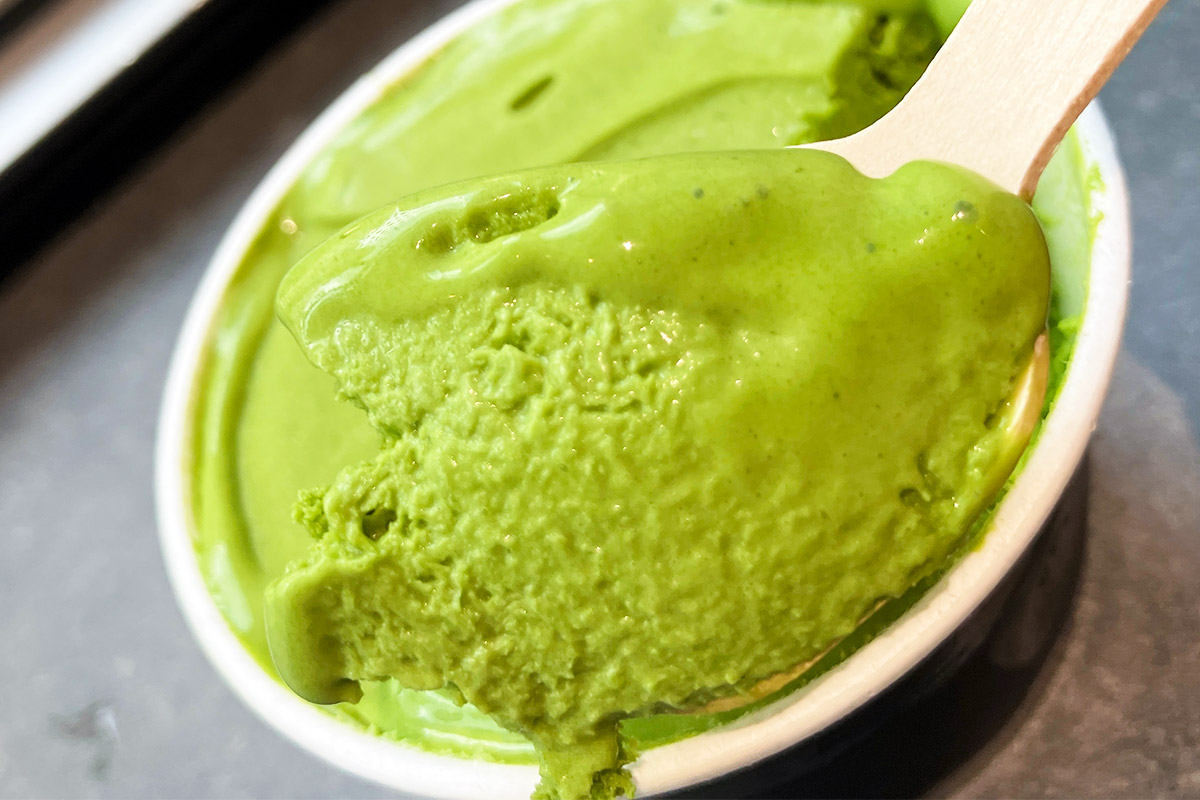 しもきた茶苑大山の「濃い抹茶アイスクリーム」