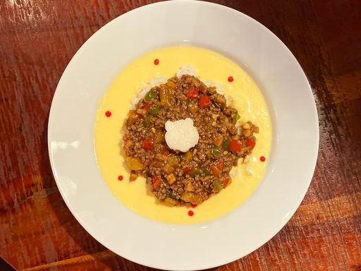 「チェダチーズキーマカレー(白虎ブレンド)」1500円（税込）
