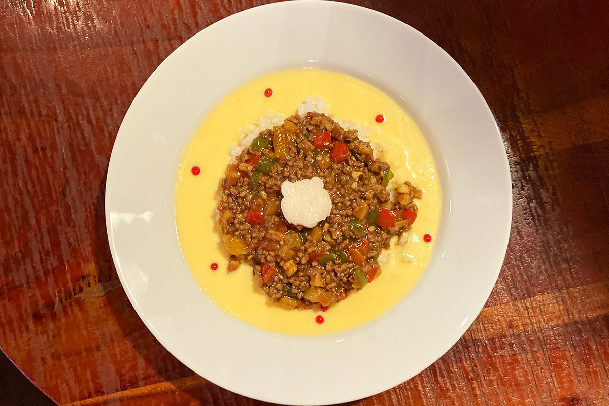 「チェダチーズキーマカレー(白虎ブレンド)」1500円（税込）