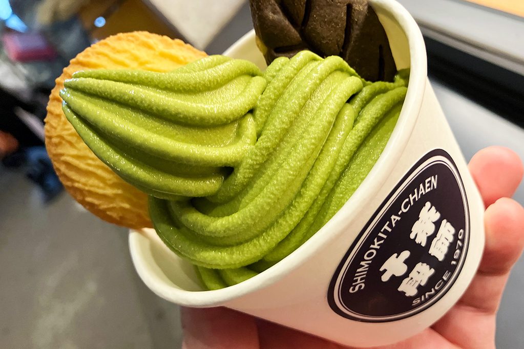 しもきた茶苑大山「お月見抹茶ソフト」