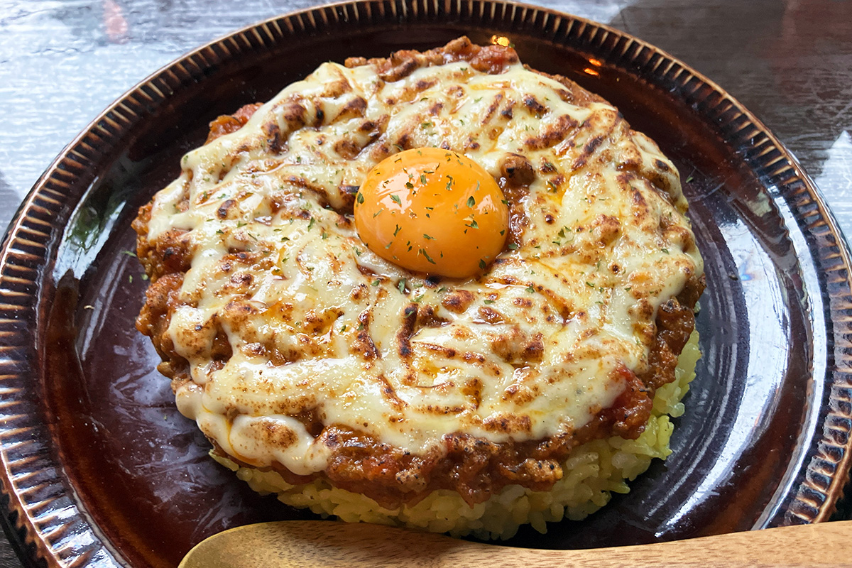 「お月見炙りチーズの特製キーマカレー(ごはん&キーマ大盛り)」1480円(税込)