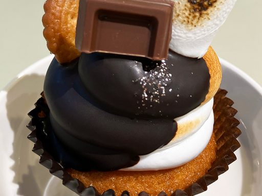 ニューヨークカップケーキ「月うさぎのショコラカップケーキ」