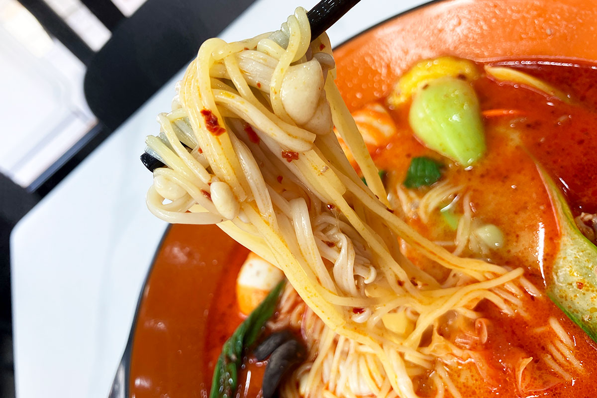麺はトウモロコシ麺にしました