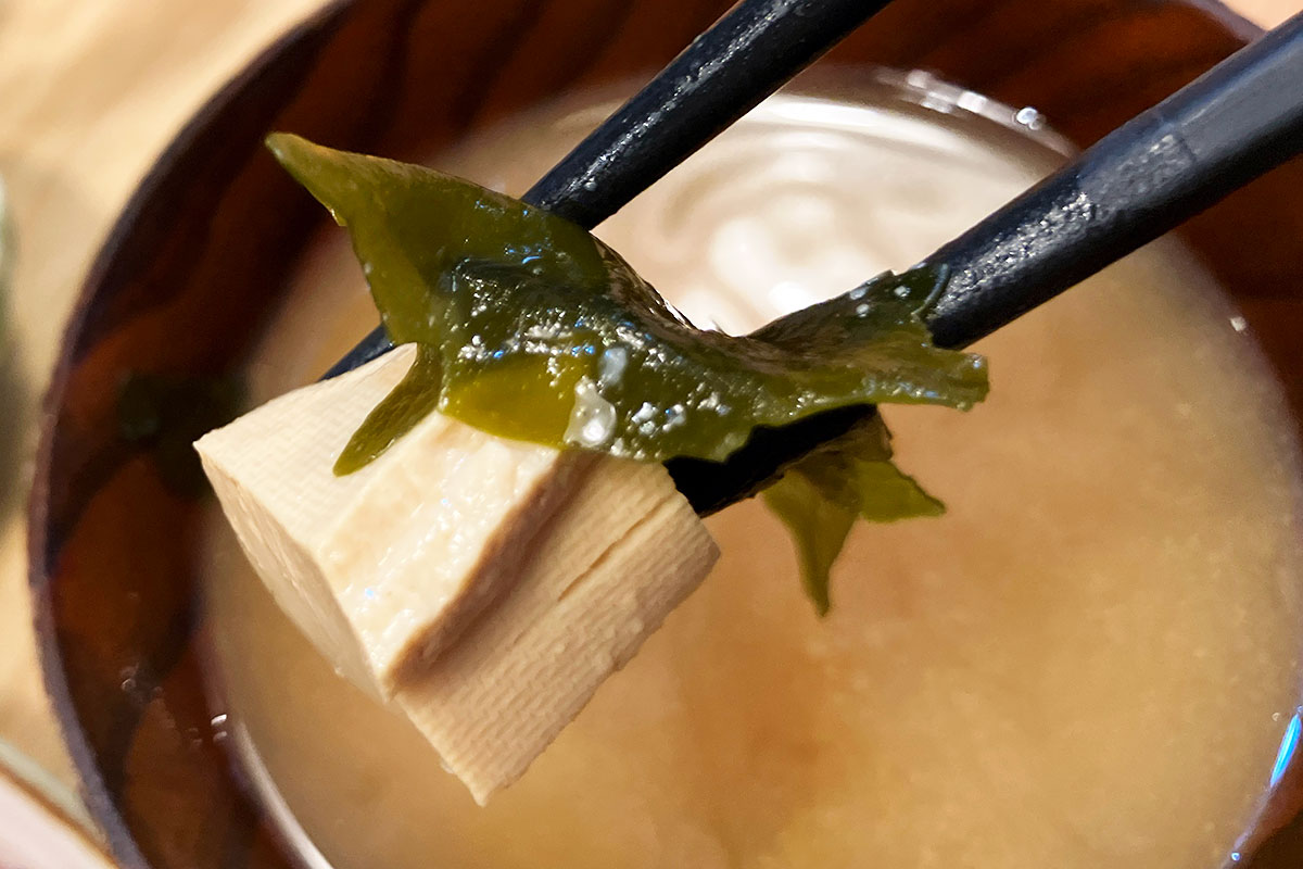 丁寧な味わいのお味噌汁にほっとします