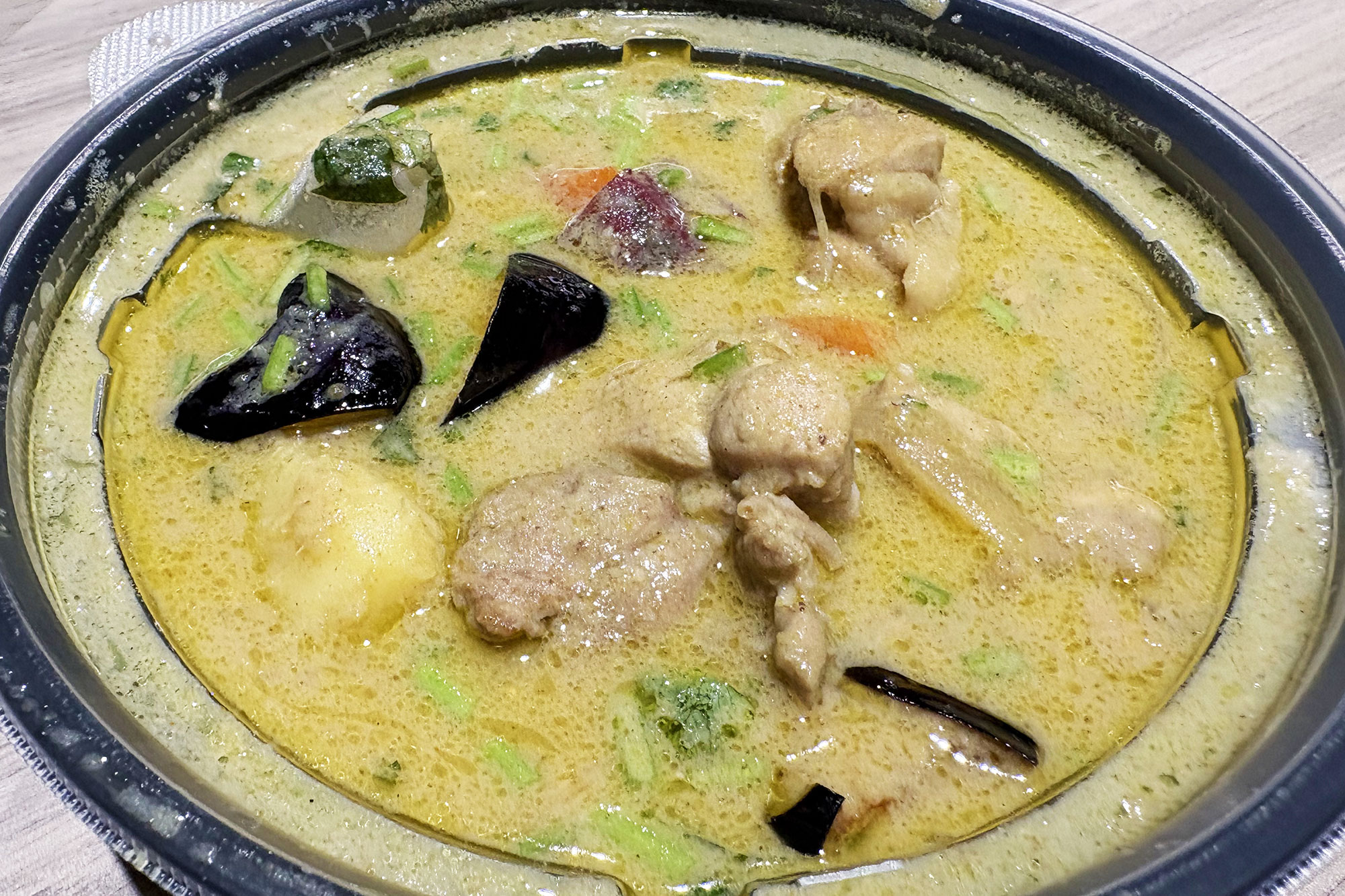 69. チョップスティックス下北沢店「鶏肉とさつま芋のベトナムカレー」